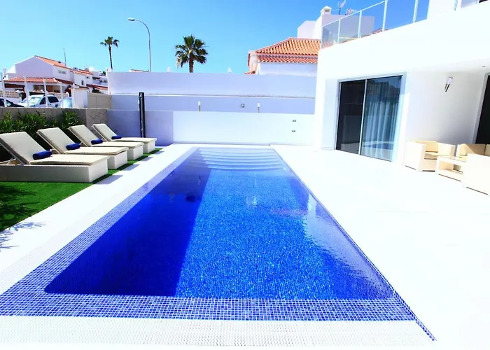 Flamingo Villa Costa Adeje (Tenerife)