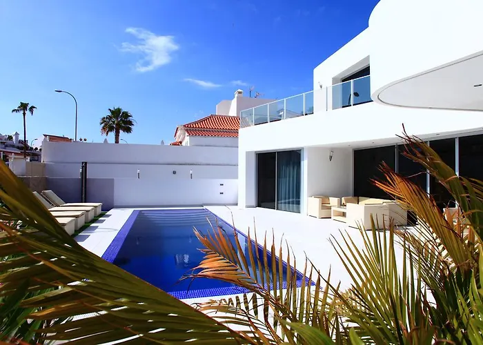 Flamingo Villa Costa Adeje (Tenerife)