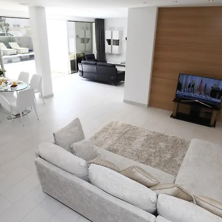 Villa Flamingo *